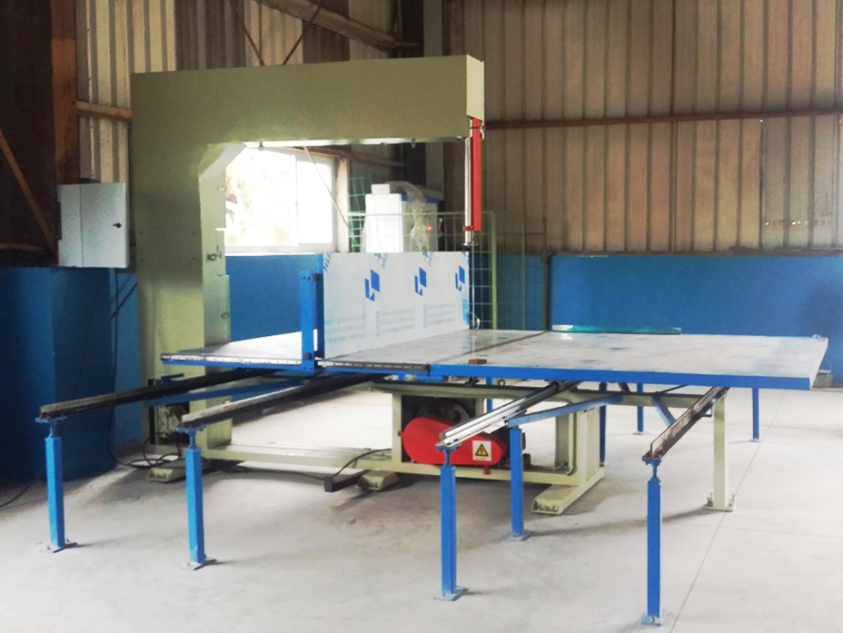 Vertical Foam Cutting Machine